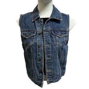 Denim button up vest collar breast pockets sleeveless jean jacket medium